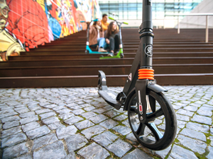 HyperMotion DRAGSTER σκούτερ πόλης Μαύρο