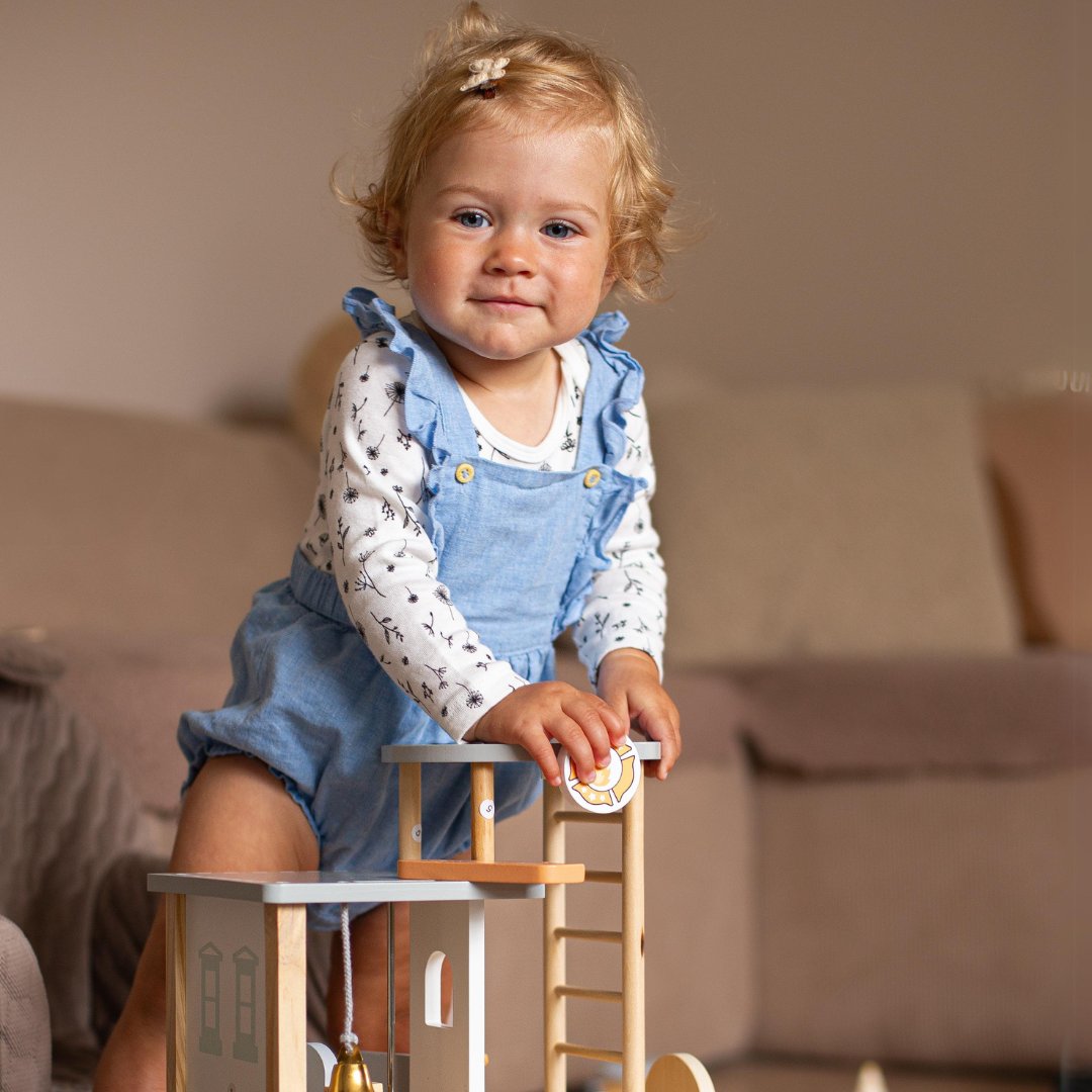 Ξύλινος πυροσβεστικός σταθμός με αξεσουάρ, πυροσβεστική υπηρεσία