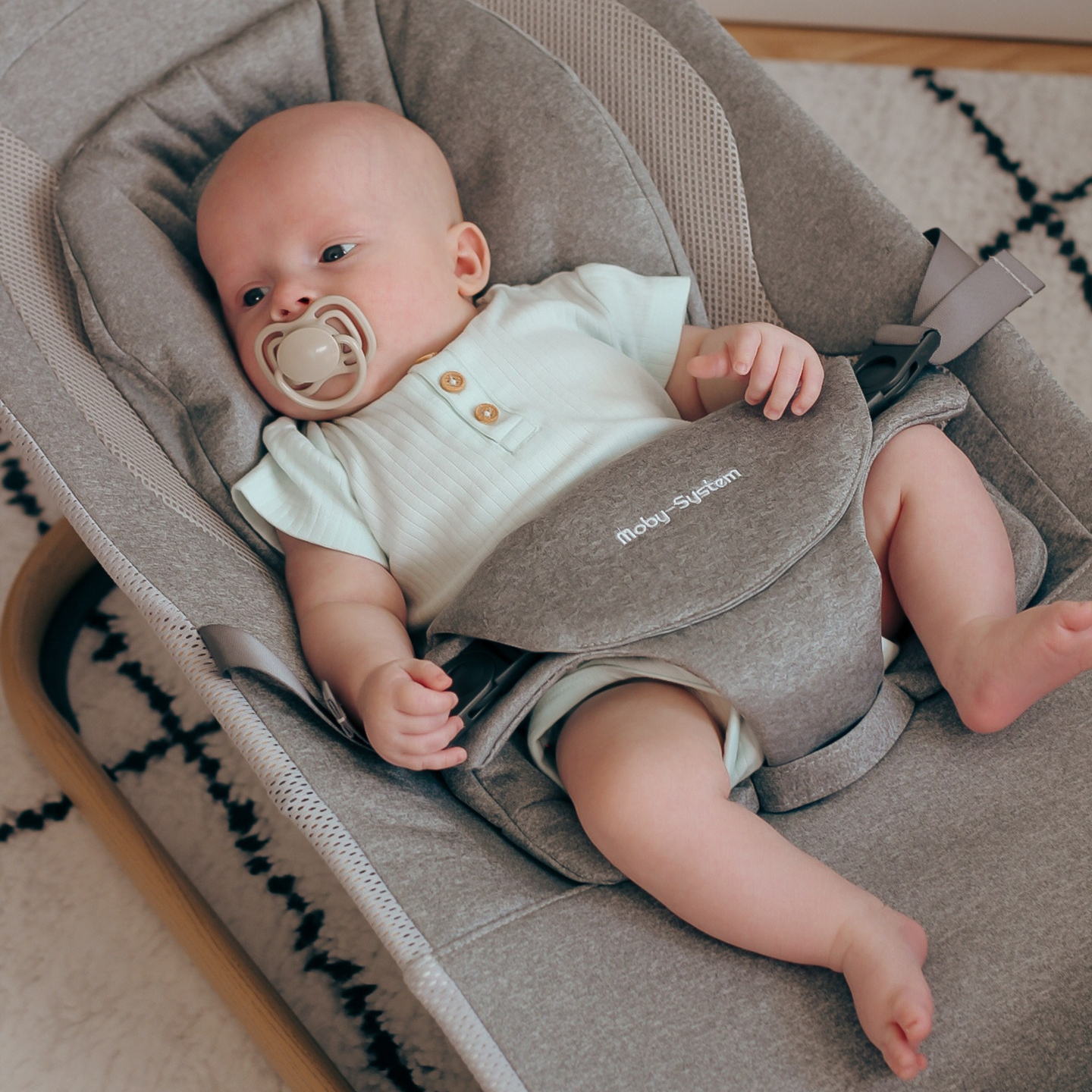 Καρέκλα κουνιστή 2 σε 1 Moby-System LILY - γκρι