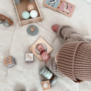 Κουτί εκπαίδευσης Μοντεσσόρι για μωρά - 6 παιχνίδια