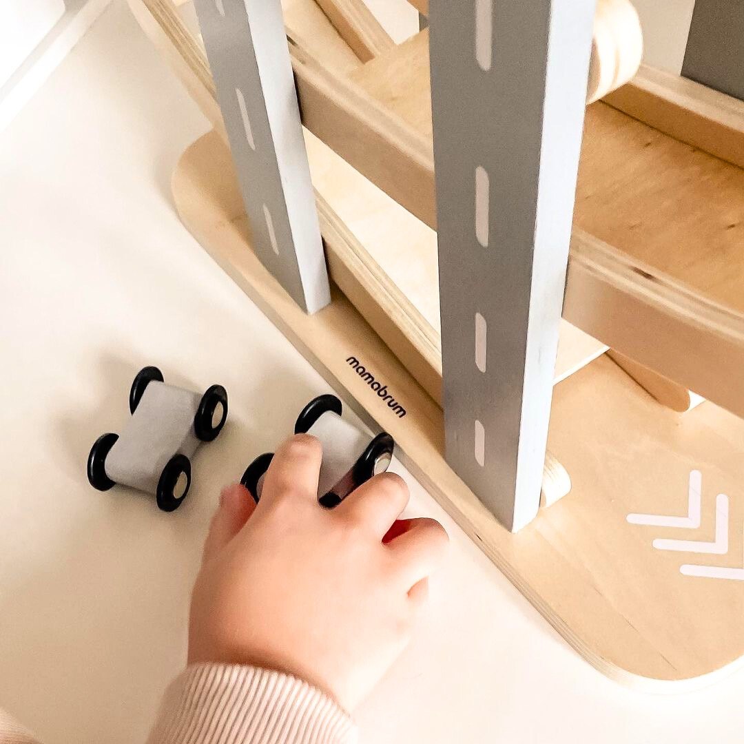 Ξύλινη πίστα - τσουλήθρα για αυτοκίνητα - 6 όροφοι