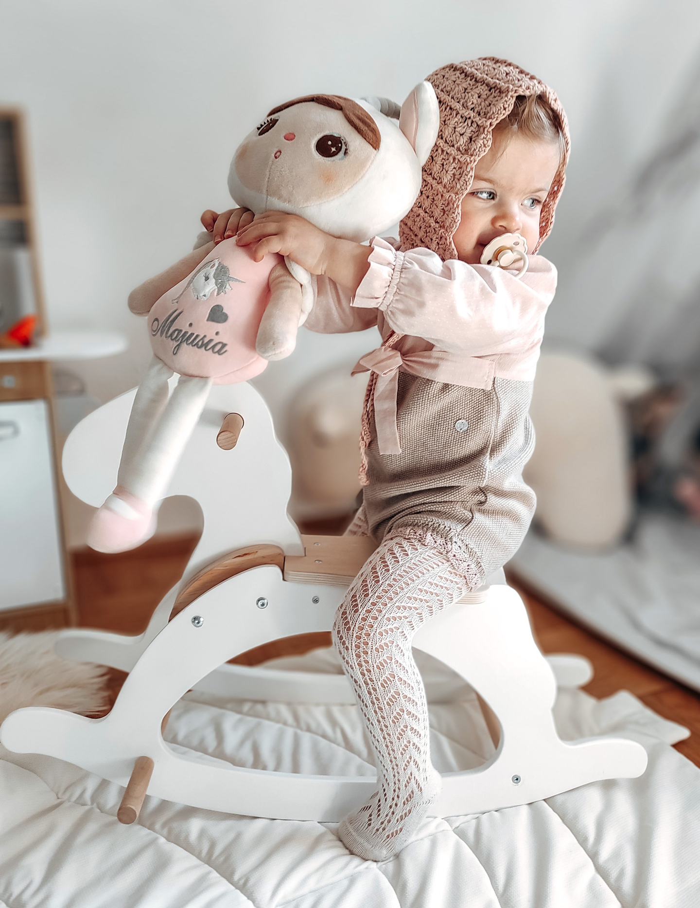 Ξύλινο κουνιστό άλογο - λευκό - από 12 μηνών.