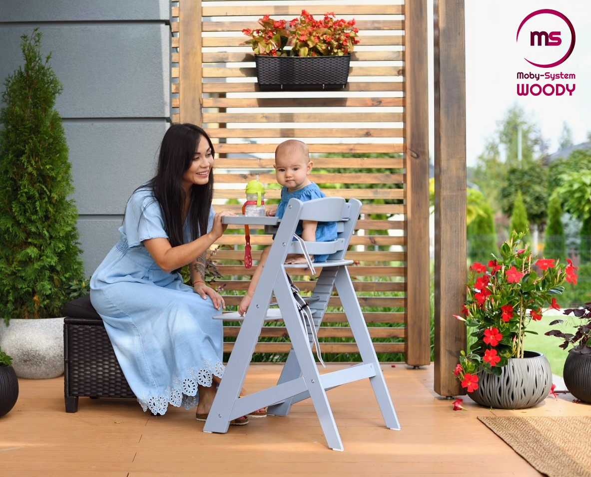 Ξύλινη καρέκλα σίτισης Moby-System WOODY - γκρι χρώμα