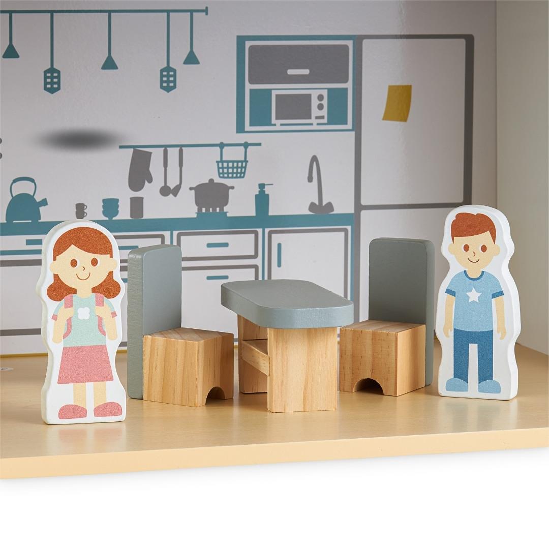 Λευκό ξύλινο κουκλόσπιτο με βεράντα και αξεσουάρ