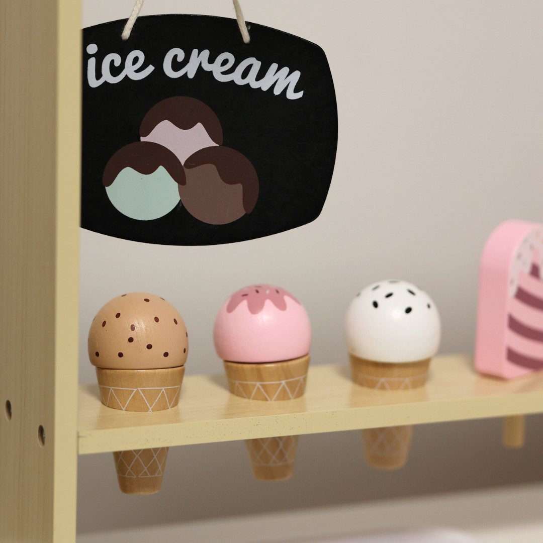 Ξύλινο παγωτατζίδικο με ρόδες - καροτσάκι παγωτού