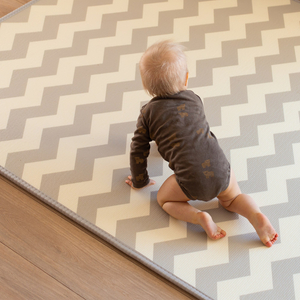 Στρώμα αφρού διπλής όψης XXL - ρολό 2 CM (δρόμος και ζιγκ-ζαγκ)