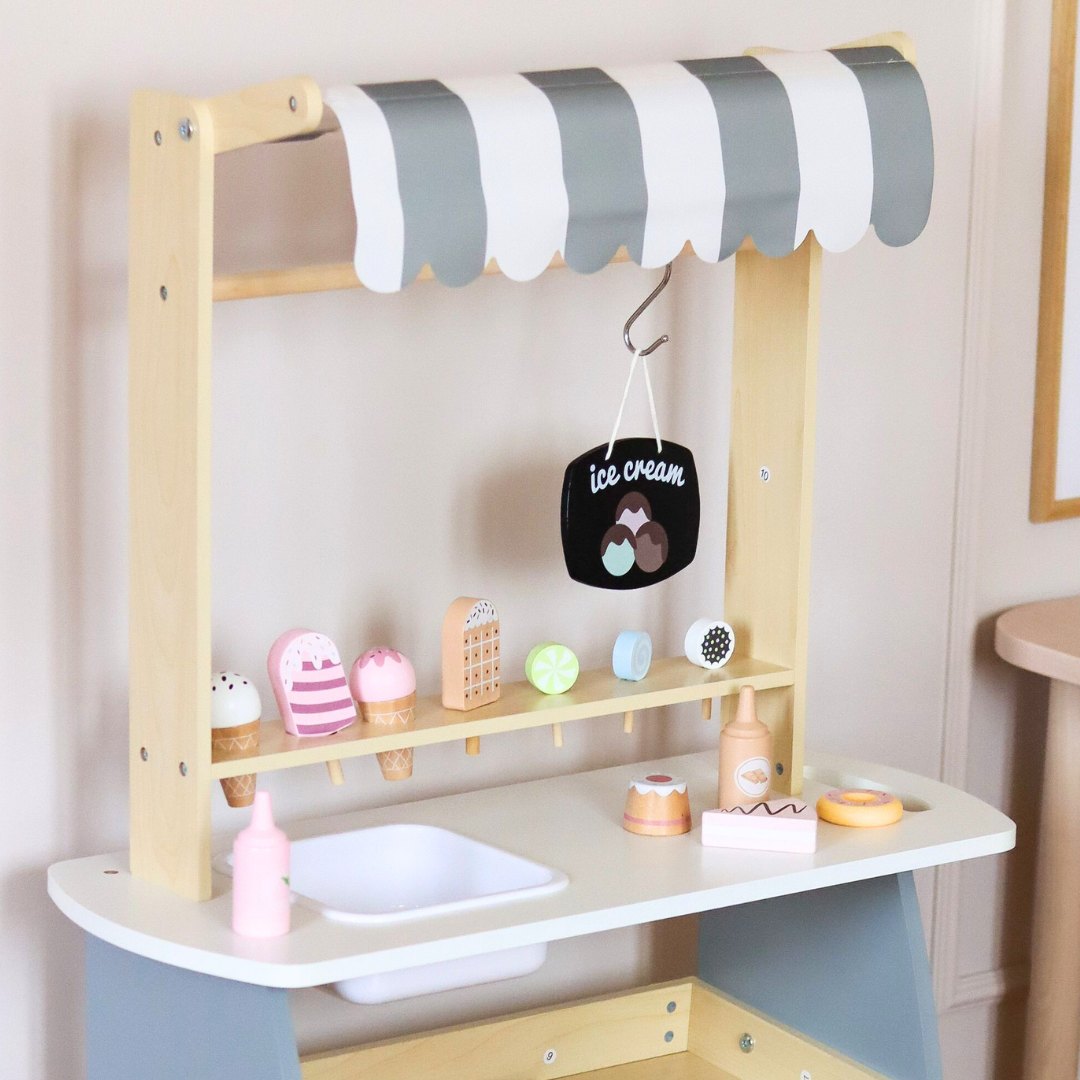 Ξύλινο παγωτατζίδικο με ρόδες - καροτσάκι παγωτού