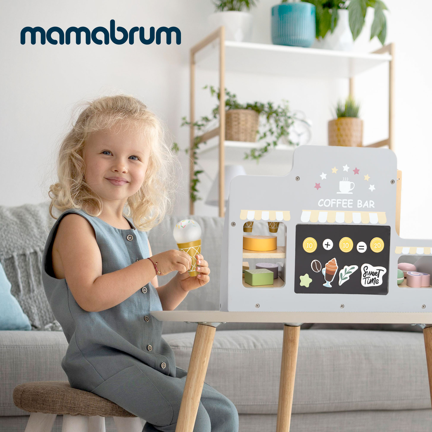 Ένα μεγάλο ξύλινο παγωτατζίδικο με μαγνητικό πίνακα, καφετιέρα και σετ παγωτού και γλυκών - πάνω από 70 κομμάτια!