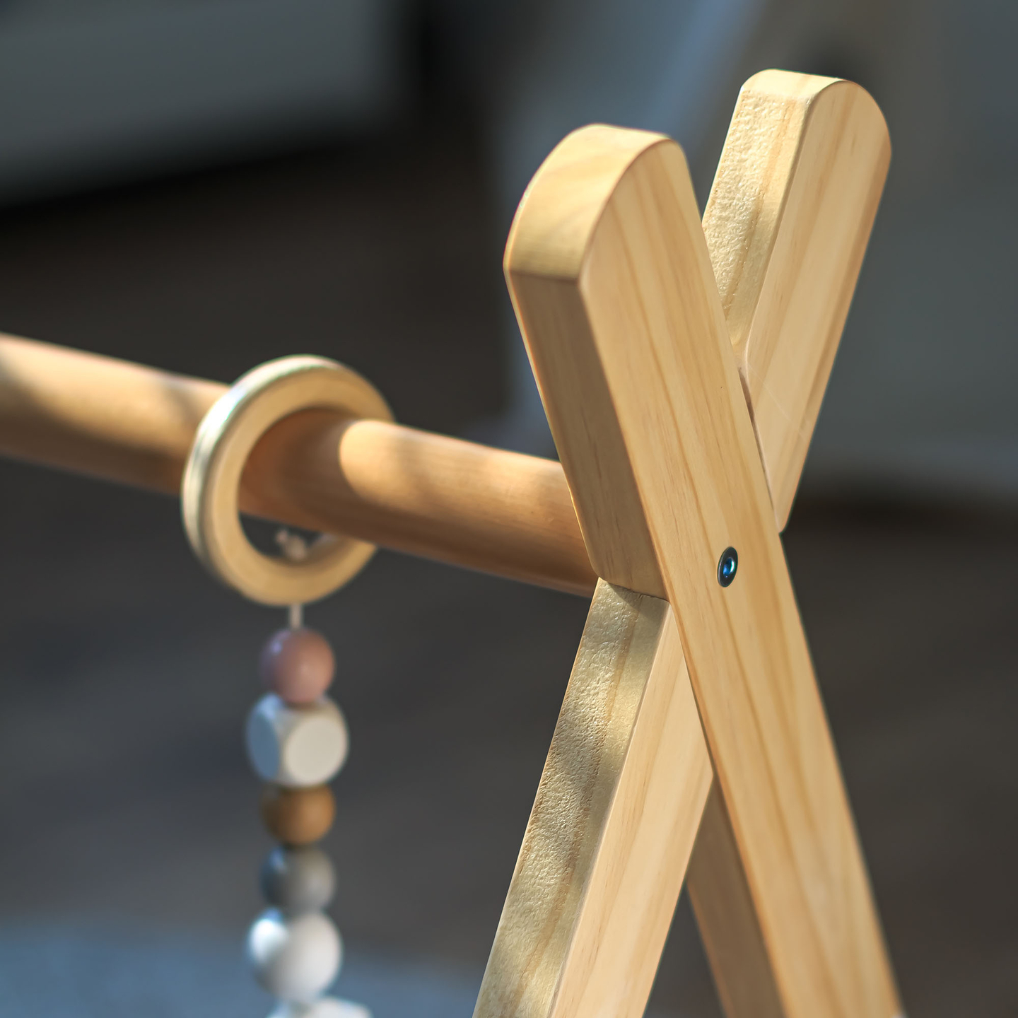 Ξύλινη εκπαιδευτική βάση Baby Gym - λευκό χρώμα