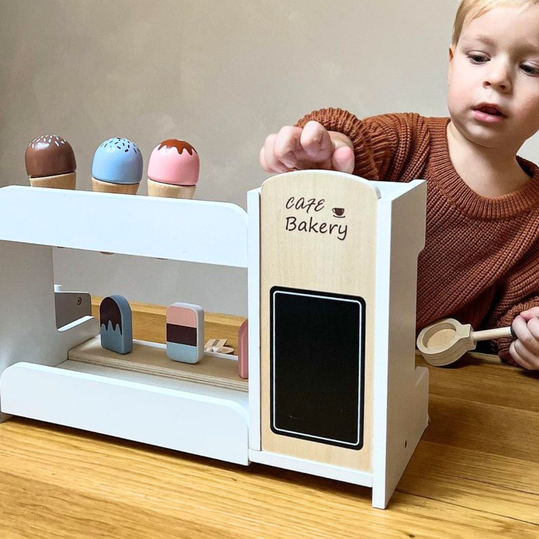 Ξύλινο παγωτατζίδικο με καφετιέρα - καφετέρια με αξεσουάρ