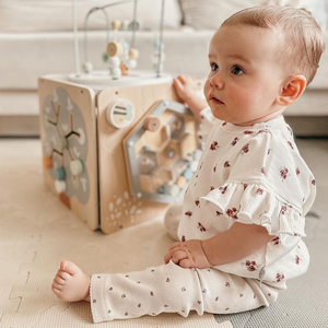 Μεγάλος ξύλινος κύβος δραστηριότητας με βρόχο - Montessori