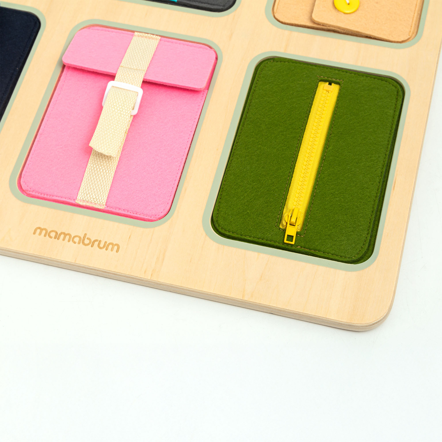 Ξύλινη σανίδα χειρισμού Montessori – Αισθητηριακή μάθηση ανεξαρτησίας - κορδόνια, αγκράφες, κουμπιά, κουμπώματα, φερμουάρ