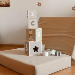 Ξύλινος πύργος - διαχωριστής σχημάτων αριθμοί αλφάβητο ζώα