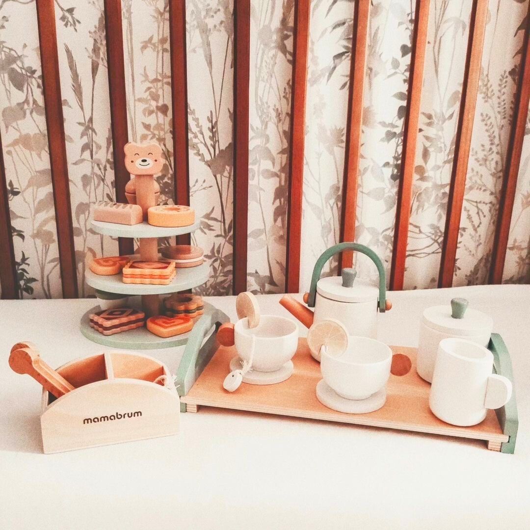 Μεγάλο ξύλινο σετ τσαγιού με δίσκο - 17 αντικείμενα